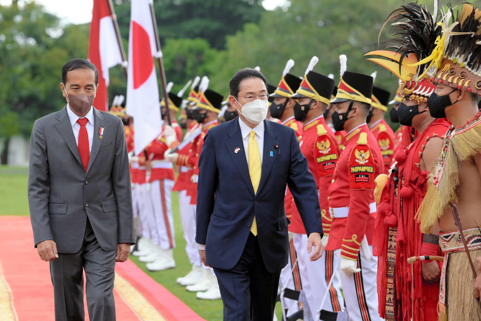 Prime Minister Fumio Kishida and Indonesian President Joko 'Jokowi' Widodo meet Friday near Jakarta.  | VIA KYODO 
