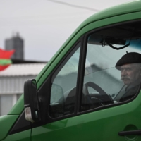 A man drives his van to enter the self-proclaimed Moldovan Republic of Transnistria at the Varnita border point with Moldova on Thursday. | AFP-JIJI