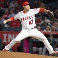Junichi Tazawa pitches for the Angels in September 2018. | USA TODAY / VIA REUTERS