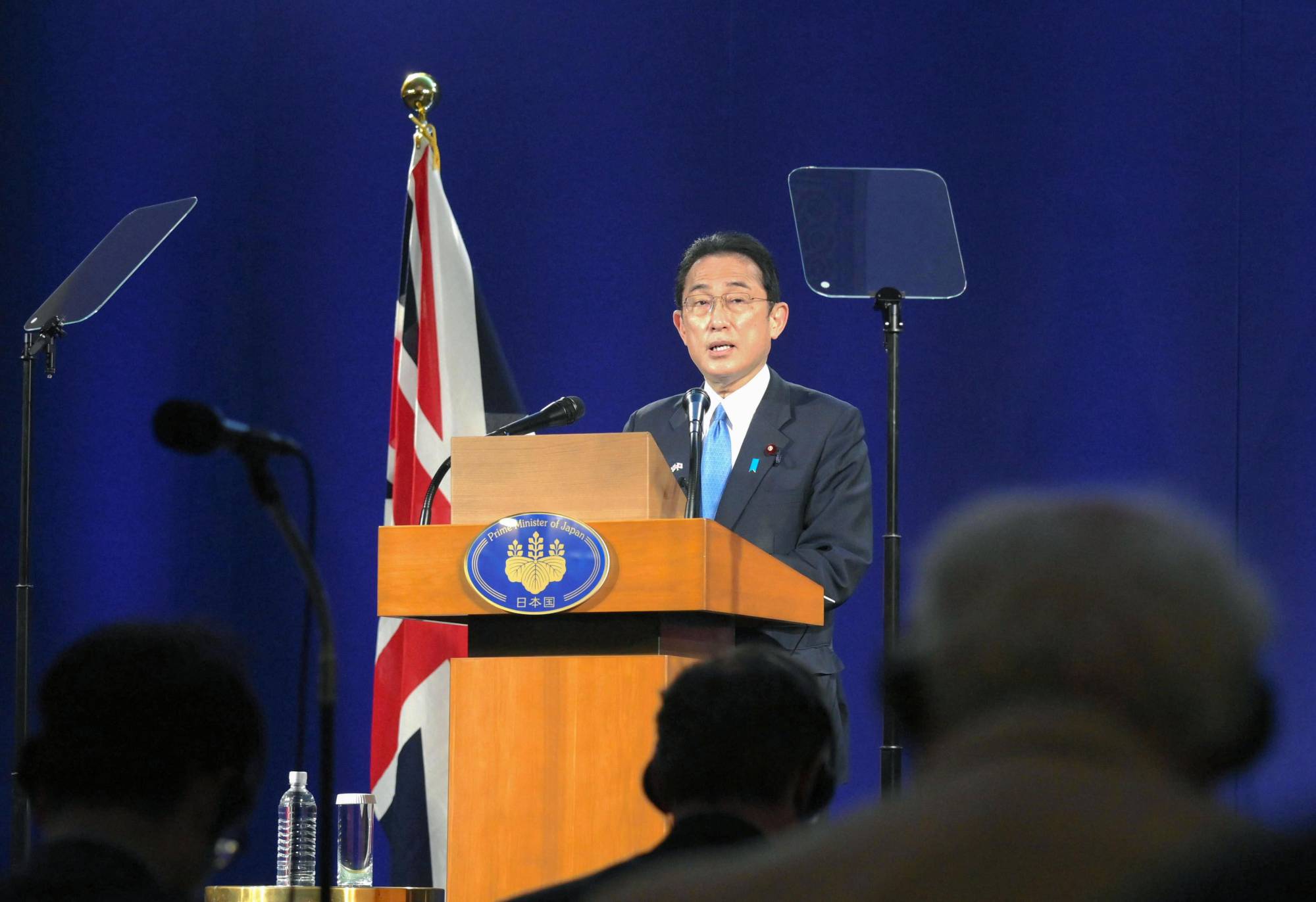 Prime Minister Fumio Kishida speaks during a news conference in London on Thursday. | POOL / VIA KYODO