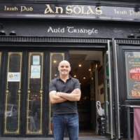 Will Ryan began working in pubs at the age of 18. Now 41, he opened his own bar, An Solas, in 2014 in Tokyo. | HANAE TAKAHASHI