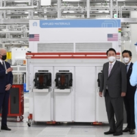 U.S. President Joe Biden and South Korean President Yoon Suk-yeol visit the Samsung Electronic Pyeongtaek Campus in Pyeongtaek, South Korea, on Friday. | POOL / VIA REUTERS