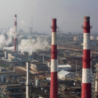 An oil refinery in Ufa, Russia, in September 2016. Russia has so far deflected much of the impact of sanctions on its oil trade but the insurance industry threatens to throw a spanner in the works unless Moscow and its customers can plug a gap left by Western underwriters. | BLOOMBERG