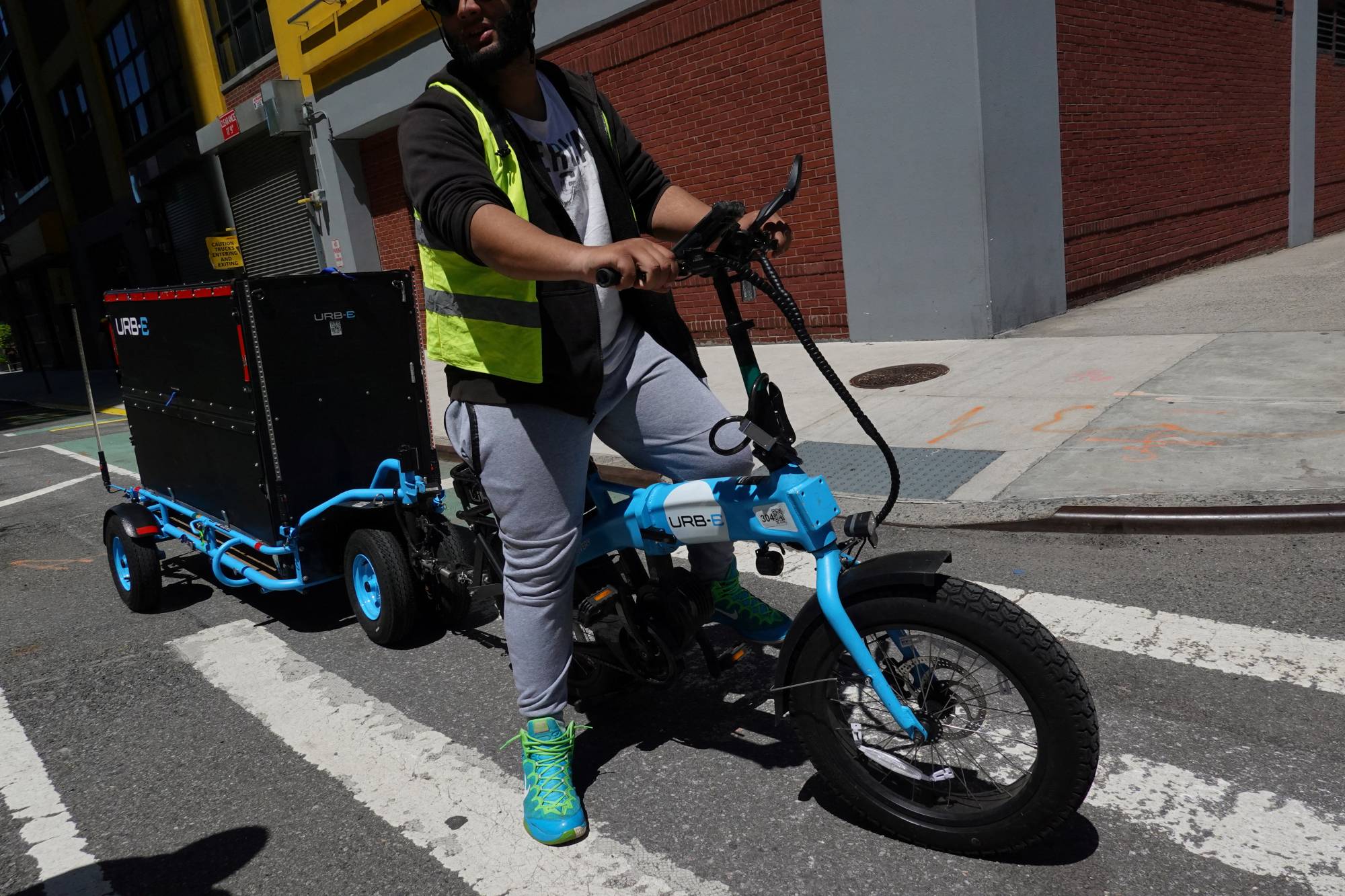 To reduce traffic this company wants cargo e bikes to replace