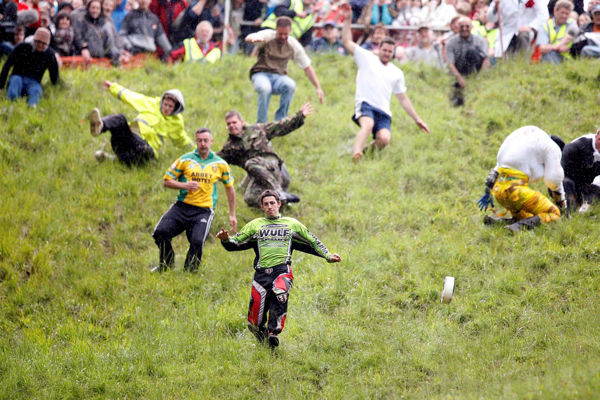Cheese rolling hot sale festival