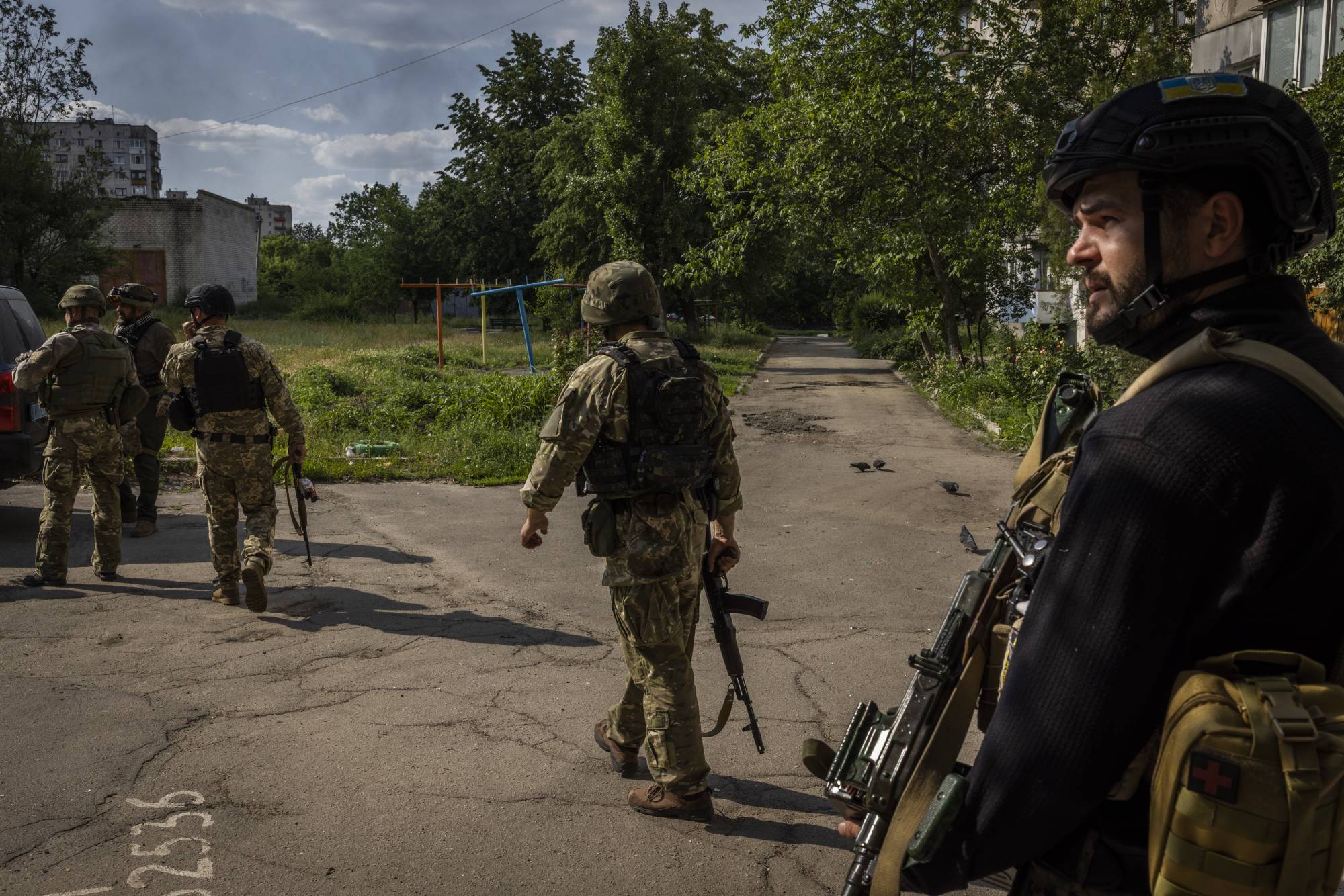 Members of the Ukrainian regional police patrol in the city of Lysychansk | Ivor Prickett / The New York Times 