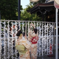 Some designers are repurposing high-quality fabric from traditional kimonos to make contemporary outfits more suited to today’s fashion.  | BLOOMBERG