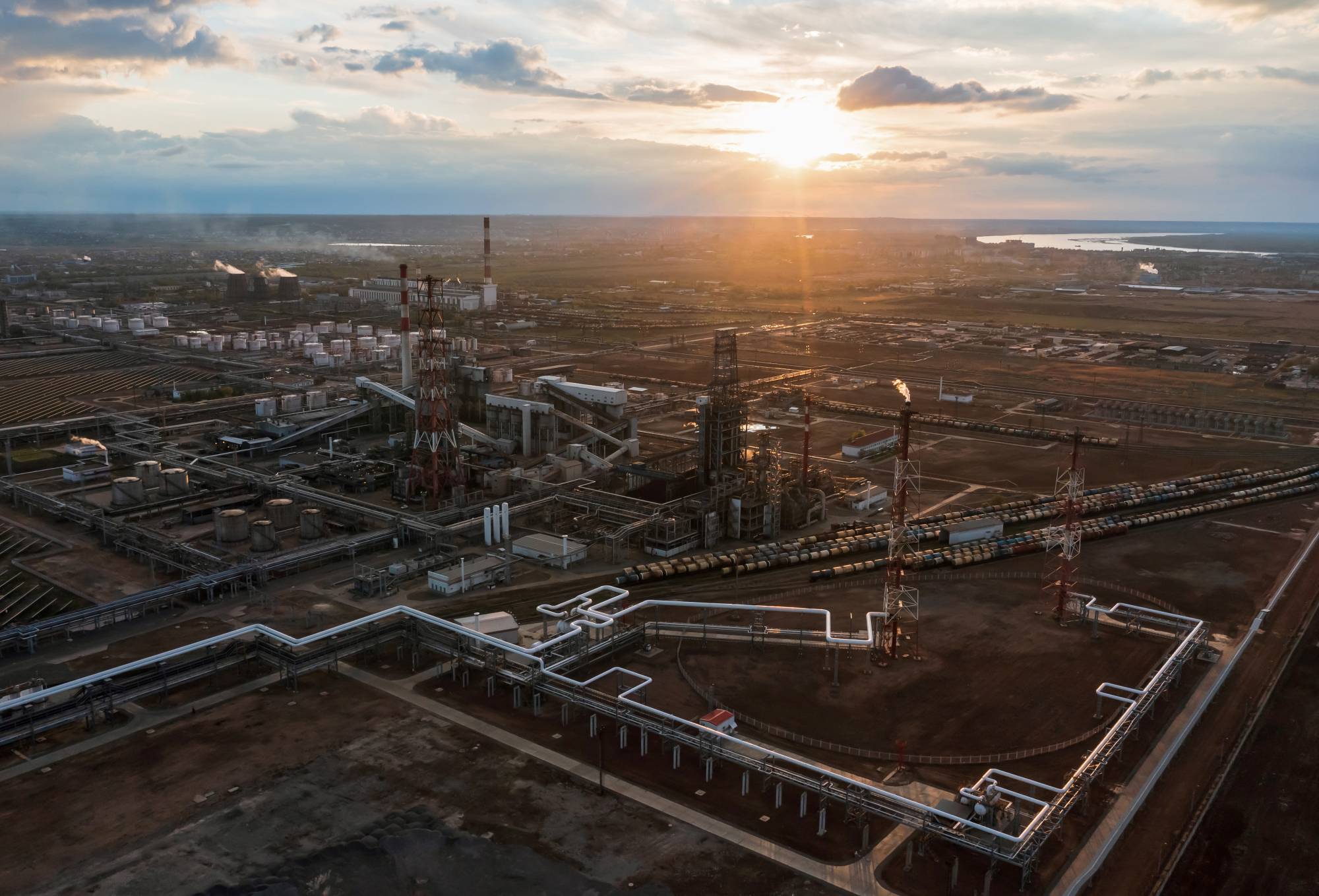 An oil refinery of the Lukoil company in Volgograd, Russia. Russian officials are smirking over what they are calling a spectacular failure to cow Putin. And the economic pain the oil boycott was meant to inflict is reverberating not so much in Moscow but in the West. | REUTERS