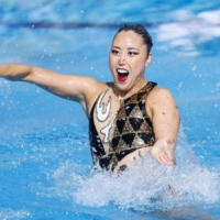 Artistic swimmer Yukiko Inui performs her solo free routine during the 2022 World Aquatics Championships in Budapest on Wednesday.  | KYODO