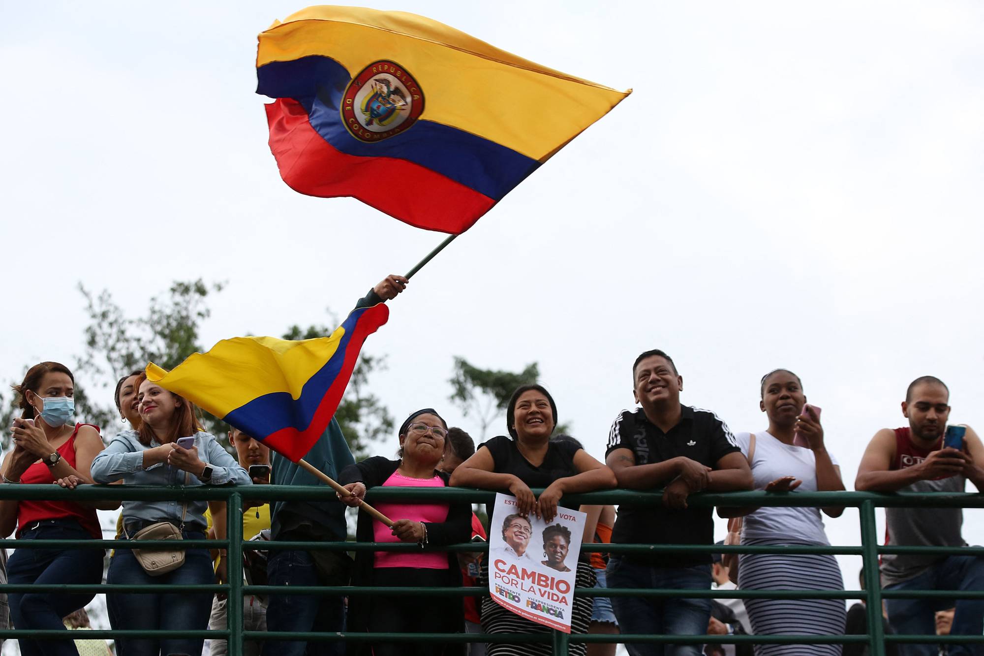 Supporters of Colombian left-wing presidential candidate Gustavo Petro celebrate after the presidential runoff election, in Cali, Colombia, on Sunday. | AFP-JIJI