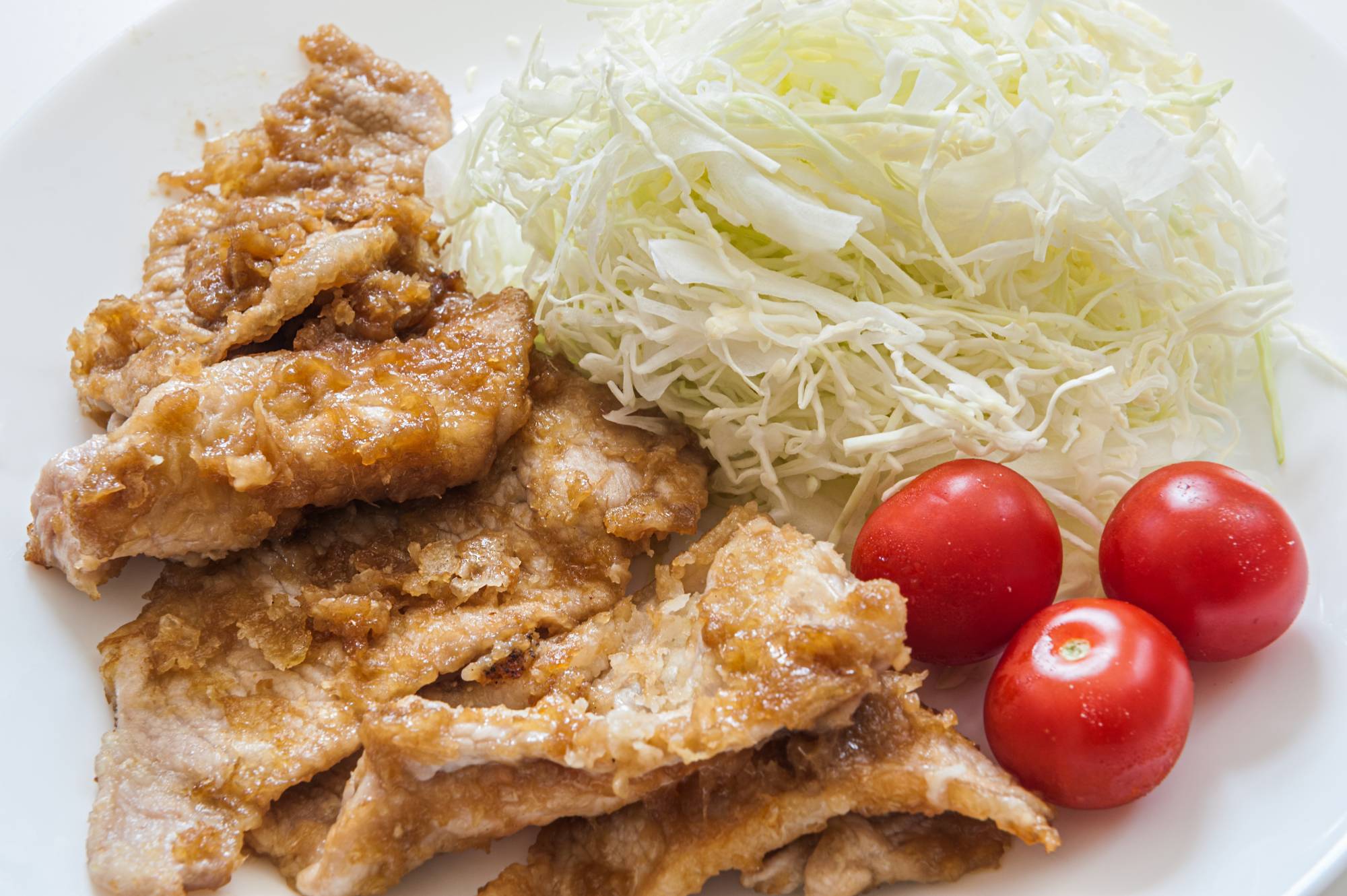 Slicing pork to just the right thickness will help keep it from toughening up too much. | MAKIKO ITOH 