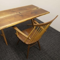 A desk and chair used by Hirotami Murakoshi, former mayor of Ichikawa, Chiba Prefecture, that was put up for auction | KYODO