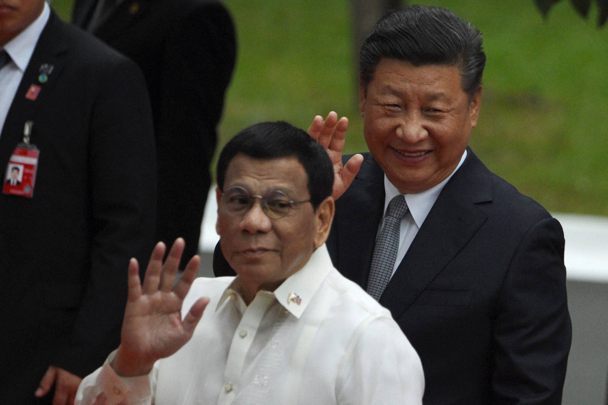 Chinese President Xi Jinping and Philippine President Rodrigo Duterte in Manila in 2018 | AFP-Jiji