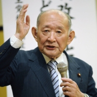 Hirohisa Fujii died at his home in Tokyo on Sunday. He was 90. | KYODO