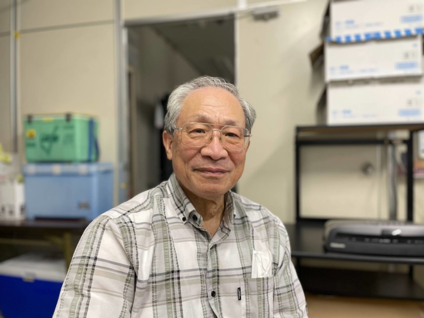 Shinjiro Araki, 75, moved to Hatoyama New Town in 1982. | ALEX K.T. MARTIN