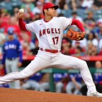 Angels starter Shohei Ohtani pitches against the Rangers at Angel Stadium in Anaheim, California, on Thursday. | USA TODAY / VIA REUTERS