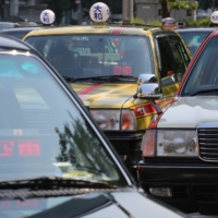 Taxi fares in Tokyo may rise for the first time in 15 years amid increasing inflationary pressures. | BLOOMBERG