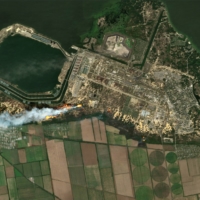 Fires burn near the Zaporizhzhia nuclear power plant in Enerhodar on Aug. 24. | EUROPEAN UNION / COPERNICUS SENTINEL-2 IMAGERY / VIA REUTERS    