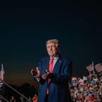 Former U.S. President Donald Trump speaks at a rally in Waukesha, Wisconsin.  |  JAMIE KELTER DAVIS / THE NEW YORK TIMES