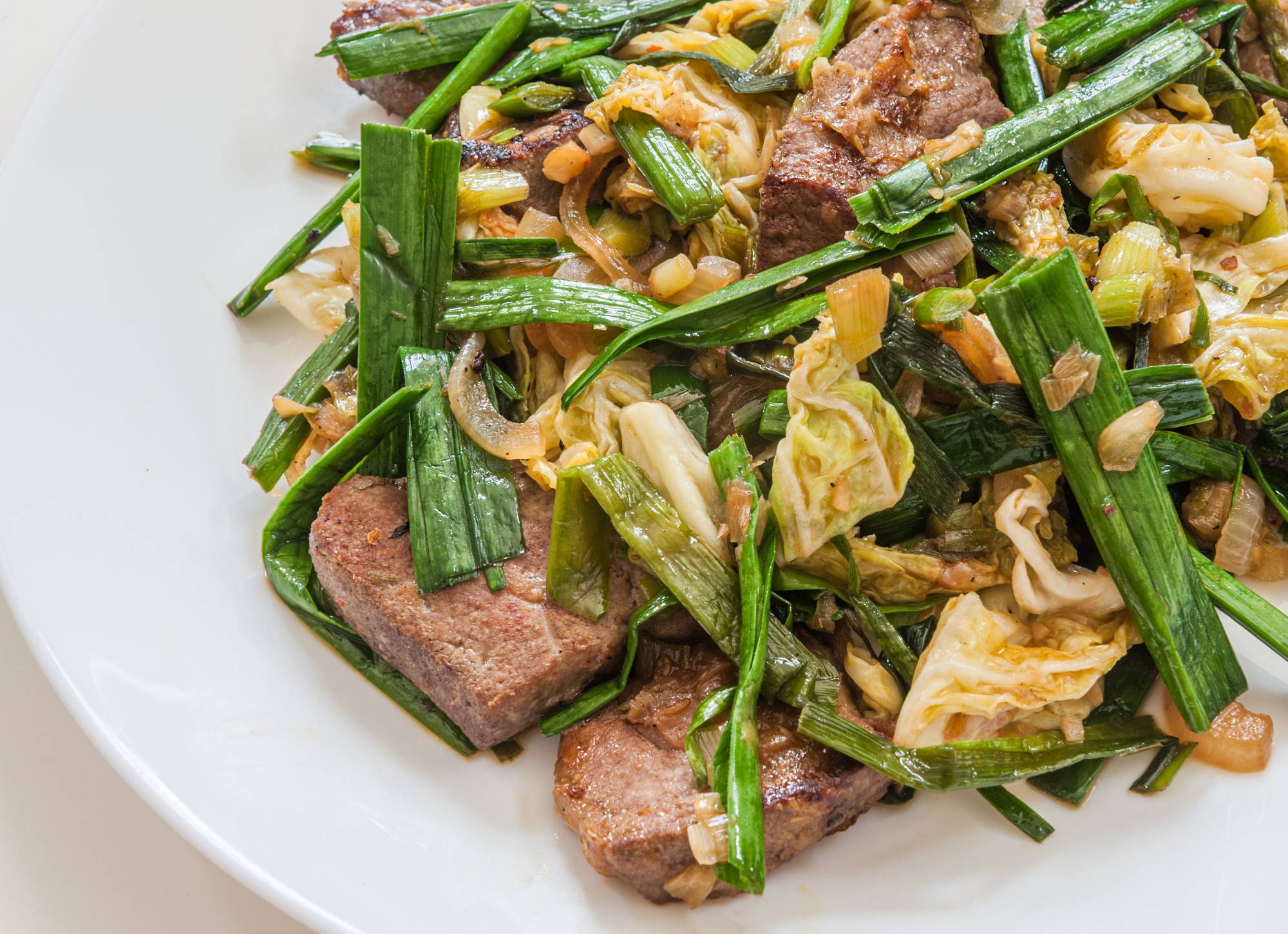 Bright, light and surprisingly healthy, this stir-fry is a perfect fit for late-summer get-togethers. | MAKIKO ITOH 