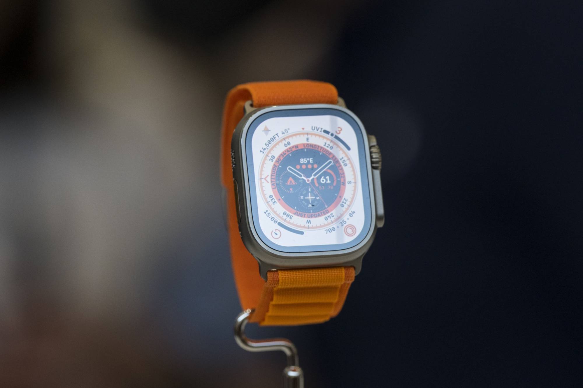 New watch iphone 2025