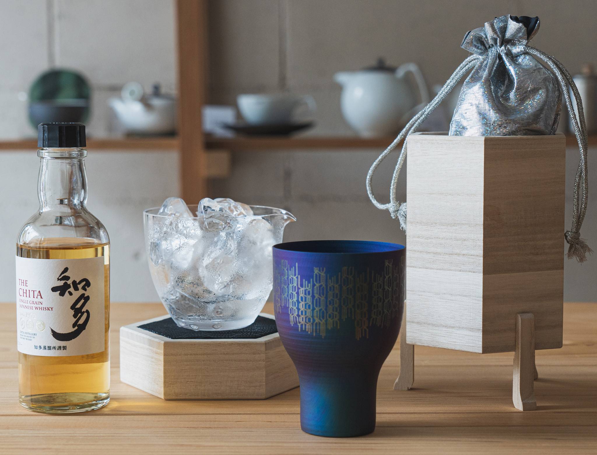 Inspired by intergalactic travel, the Kyoji collective’s SpaceCraft Cup Set features a space capsule-shaped tumbler and kiribako storage box with rocket ship legs. | COURTESY OF KYOJI