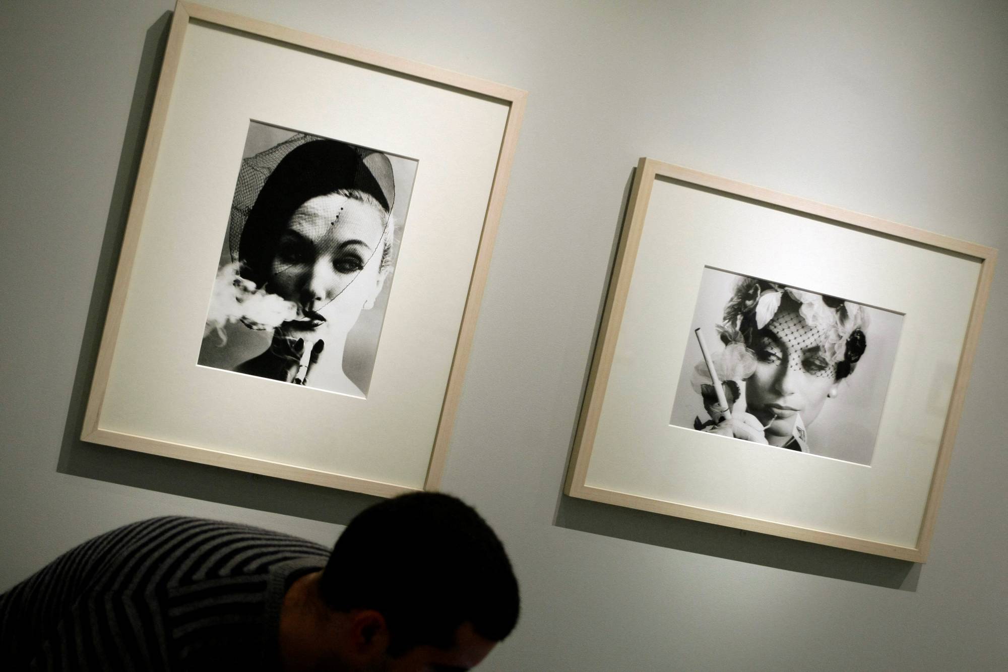 【希少】William Klein Paintings etc. William Klein, who photographed the energy of city life