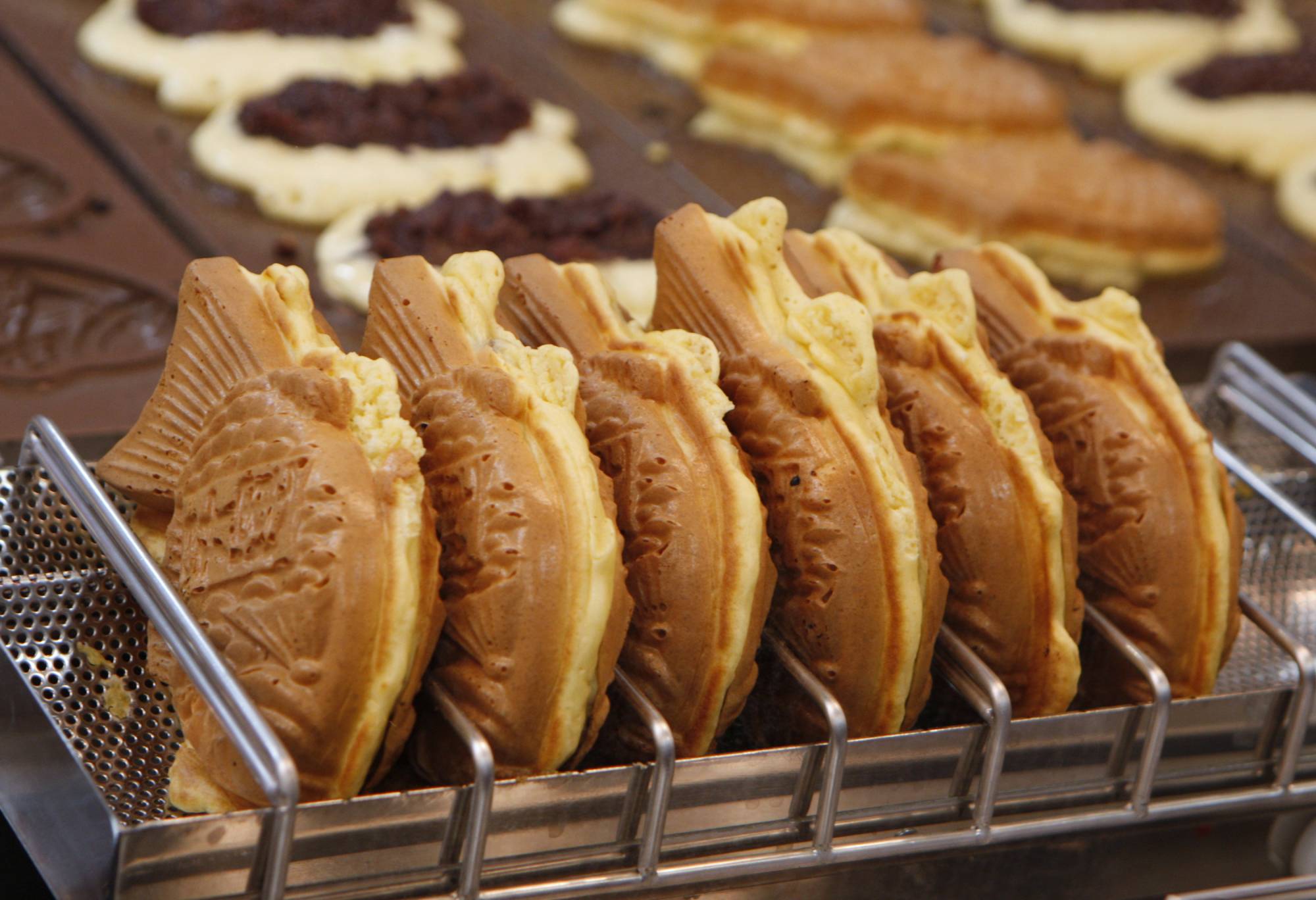 Filled with anko (red bean paste), treats like taiyaki (fish-shaped cakes) are convincing many that all desserts don't need to break diets. | REUTERS