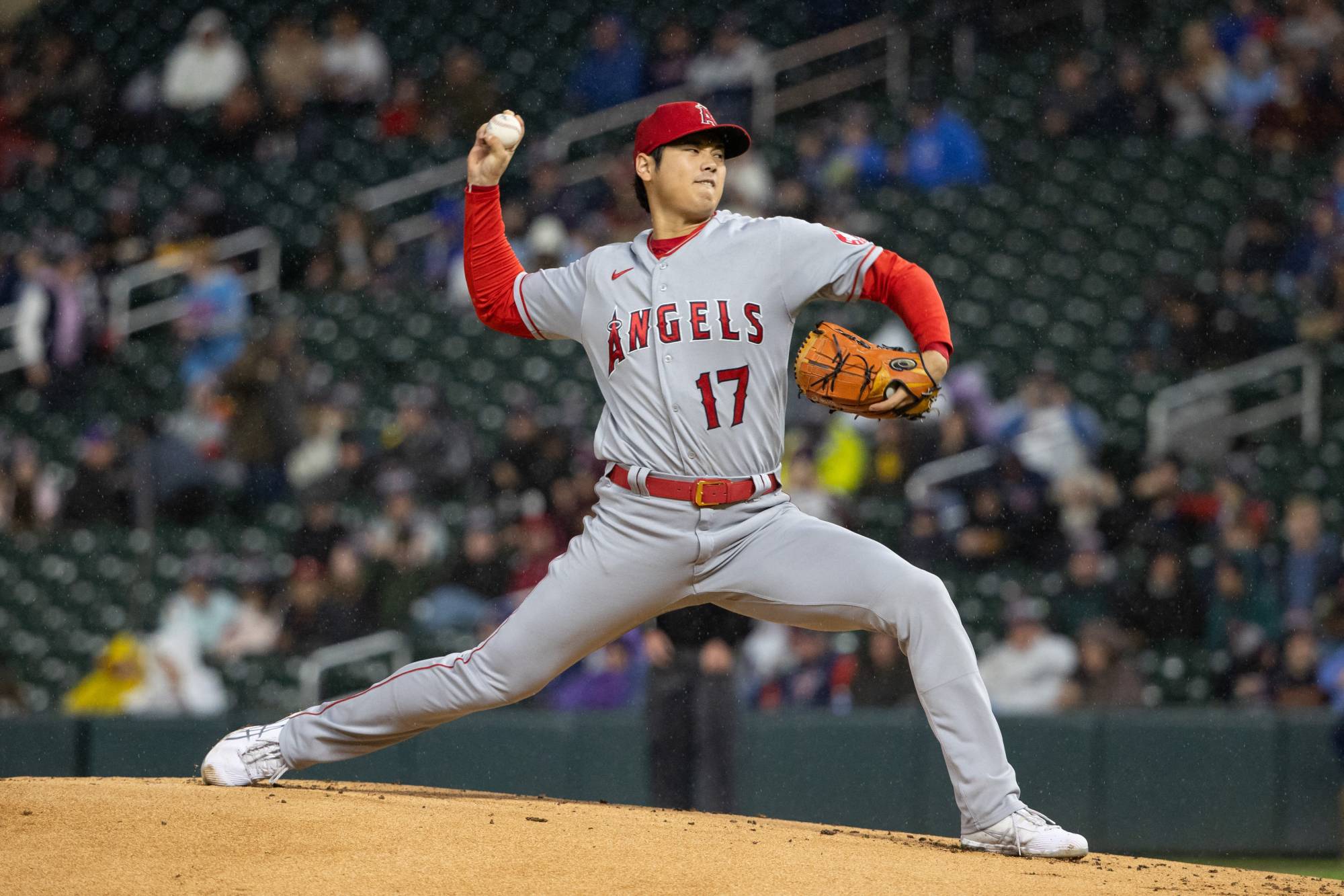 Shohei Ohtani logs 200th strikeout and 14th win as Angels beat Twins