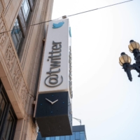 For Twitter, proceeding with Musk’s plan augurs a future under a mercurial billionaire who has spent months publicly criticizing its management. | AFP-JIJI