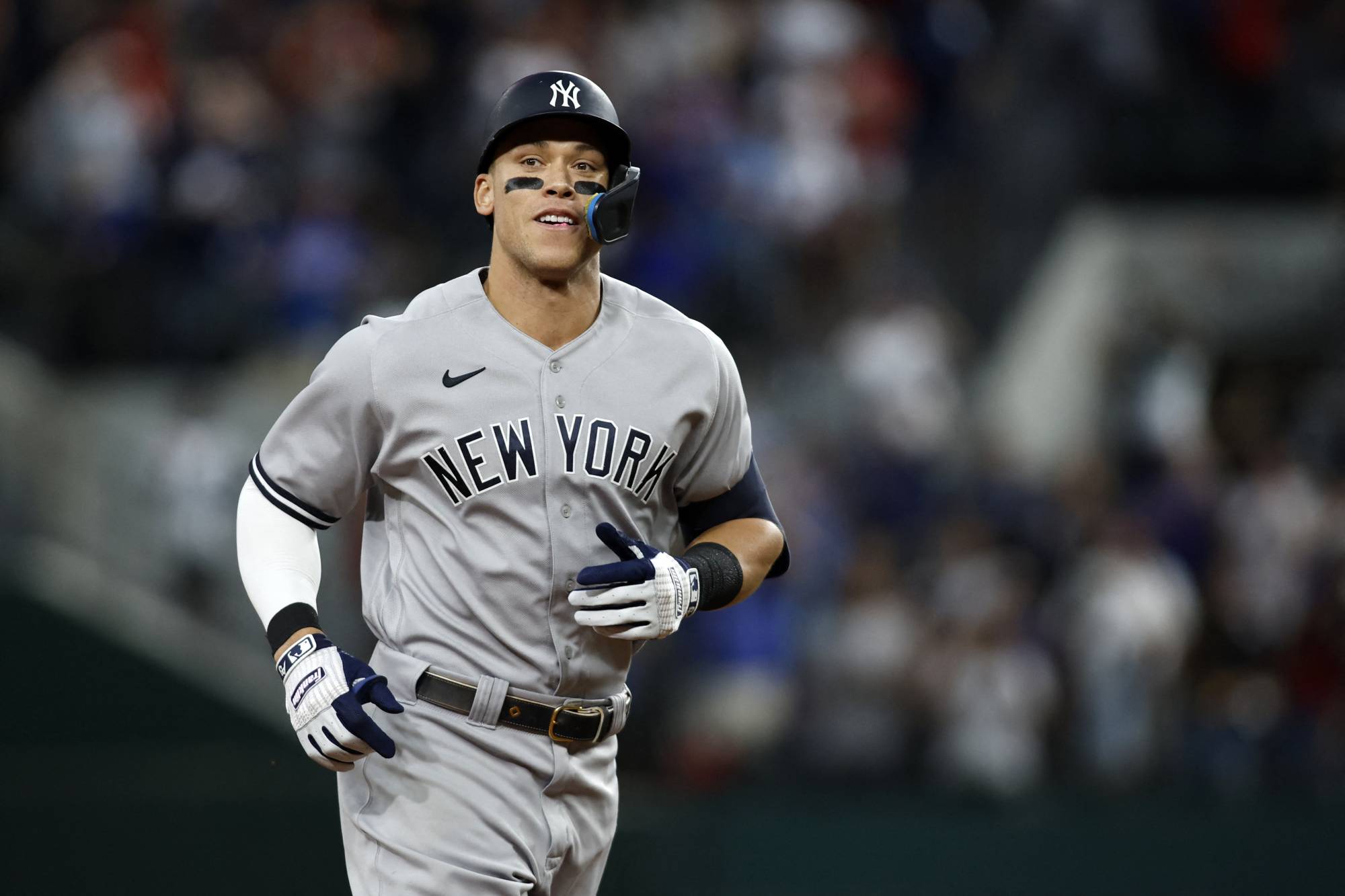 Yankees' Aaron Judge sets new American League record with 62nd