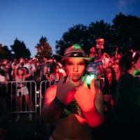 Attendees at Deep Tropics, a music and arts festival that has pledged to go carbon neutral, at Bicentennial Capitol Mall State Park in Nashville, Tenn., on Aug. 27.  | TAYLOR BAUCOM / THE NEW YORK TIMES