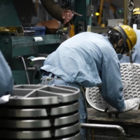 Japan\'s core machinery orders, regarded as barometer of capital expenditure in the coming six to nine months, fell 5.8% in August from the previous month, the sharpest month-on-month decline since a 9.8% drop in February. | BLOOMBERG