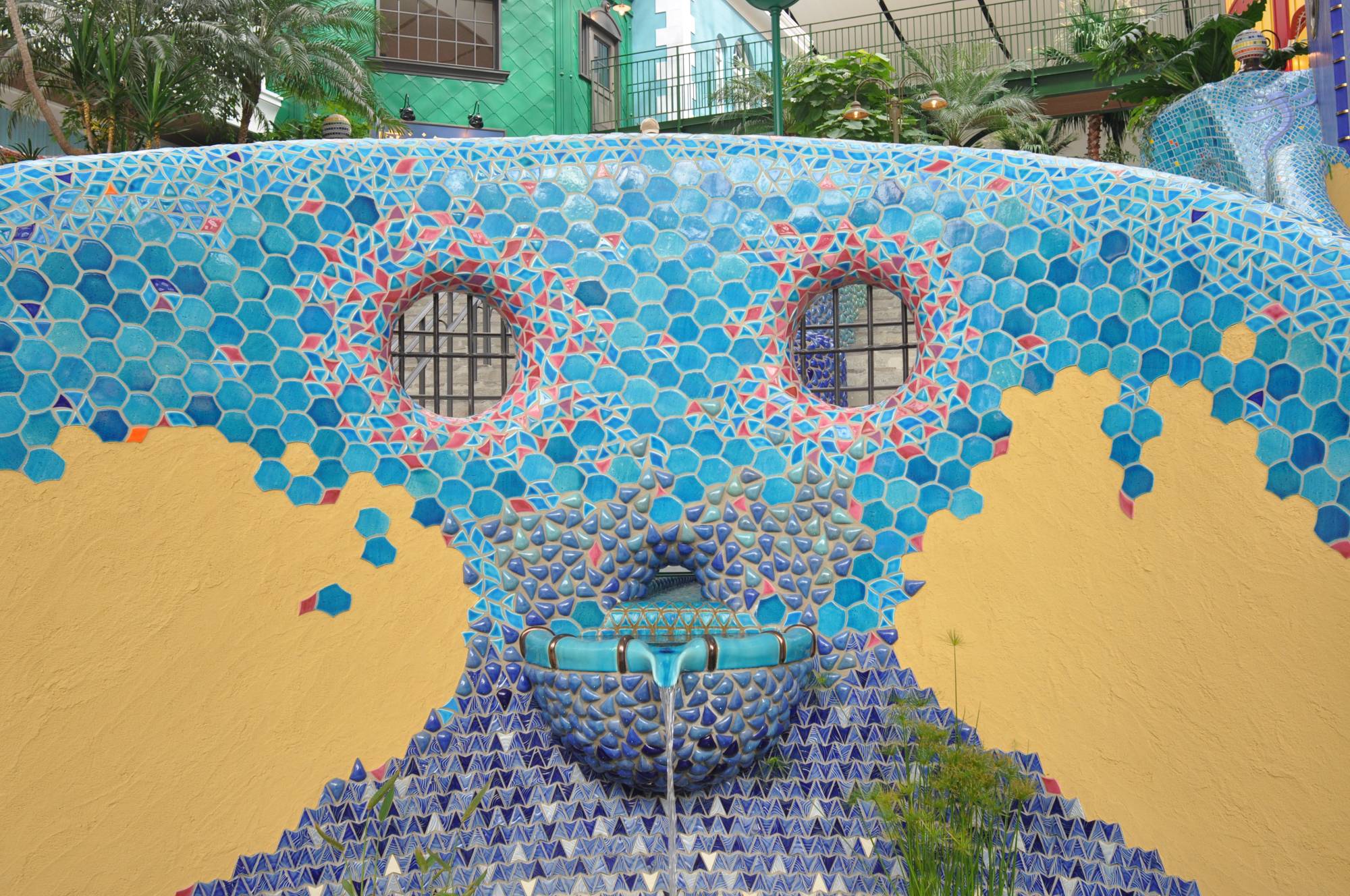 A fountain made from local Aichi tiles | THU-HUONG HA