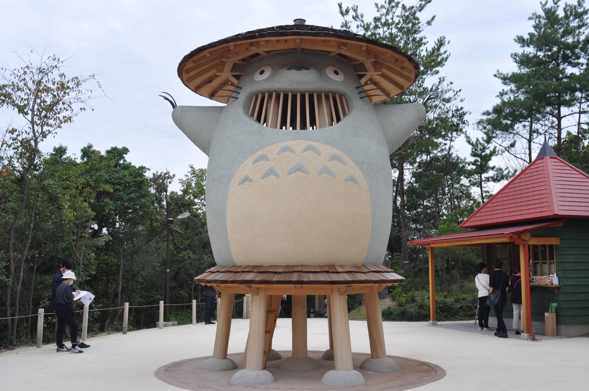 Парк гибли. Парк гибли город Нагоя. Ghibli Park в Японии. Экскурсия в парк гибли в г, Нагоя.