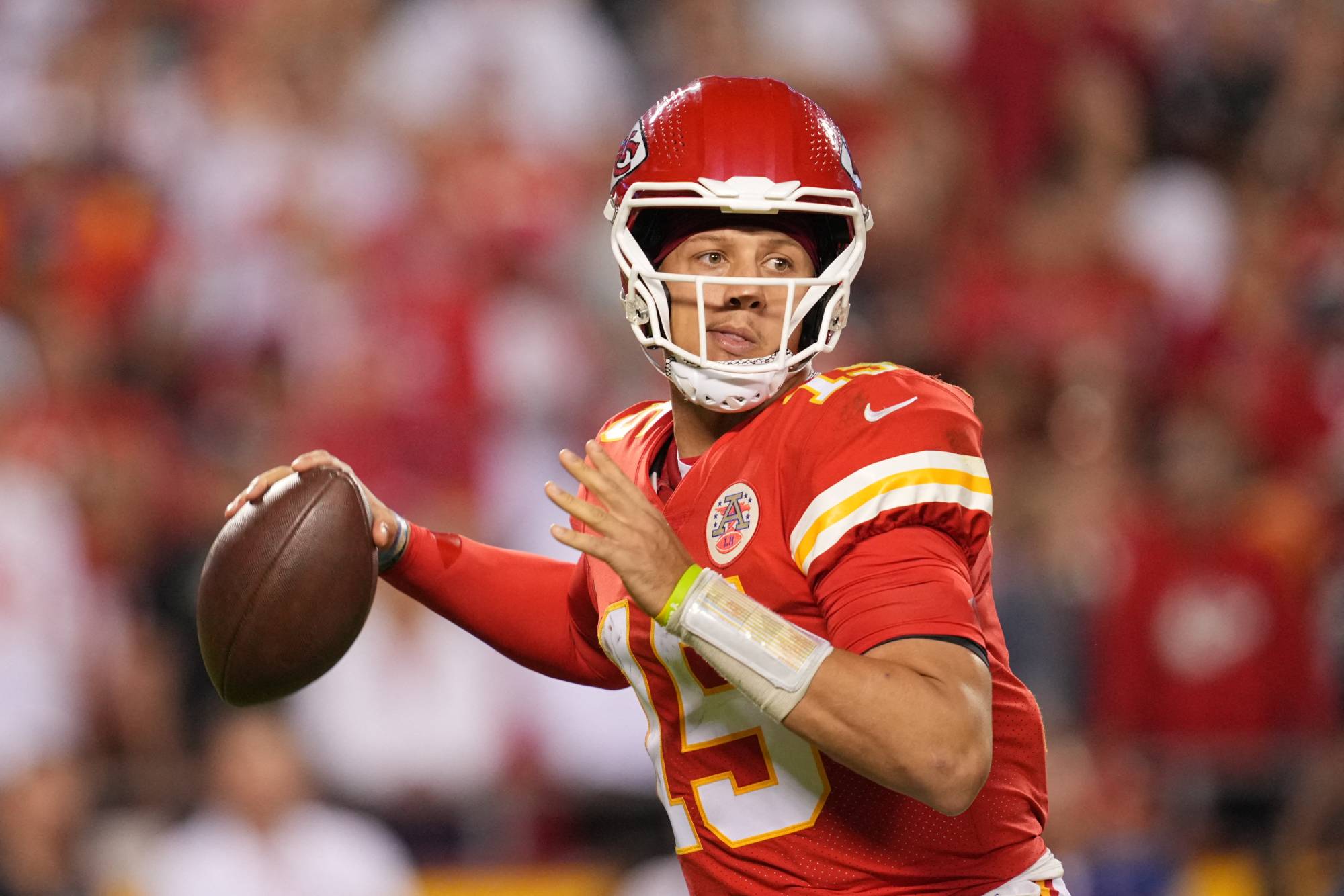 Patrick Mahomes and Josh Allen take center stage as Chiefs and Bills clash 