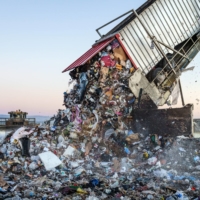 A landfill in Vacaville, California. The new state law requires cities and counties to reduce organic waste going to landfills by 75% by 2025.   | ANDRI TAMBUNAN / THE NEW YORK TIMES