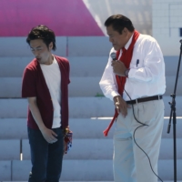 Inoki slaps a man\'s face as a part of his performance during a celebration ceremony to mark the 60th anniversary of the establishment of the pro-Pyongyang General Association of Korean Residents in Japan (Chongryon), in Tokyo in May 2015. | REUTERS