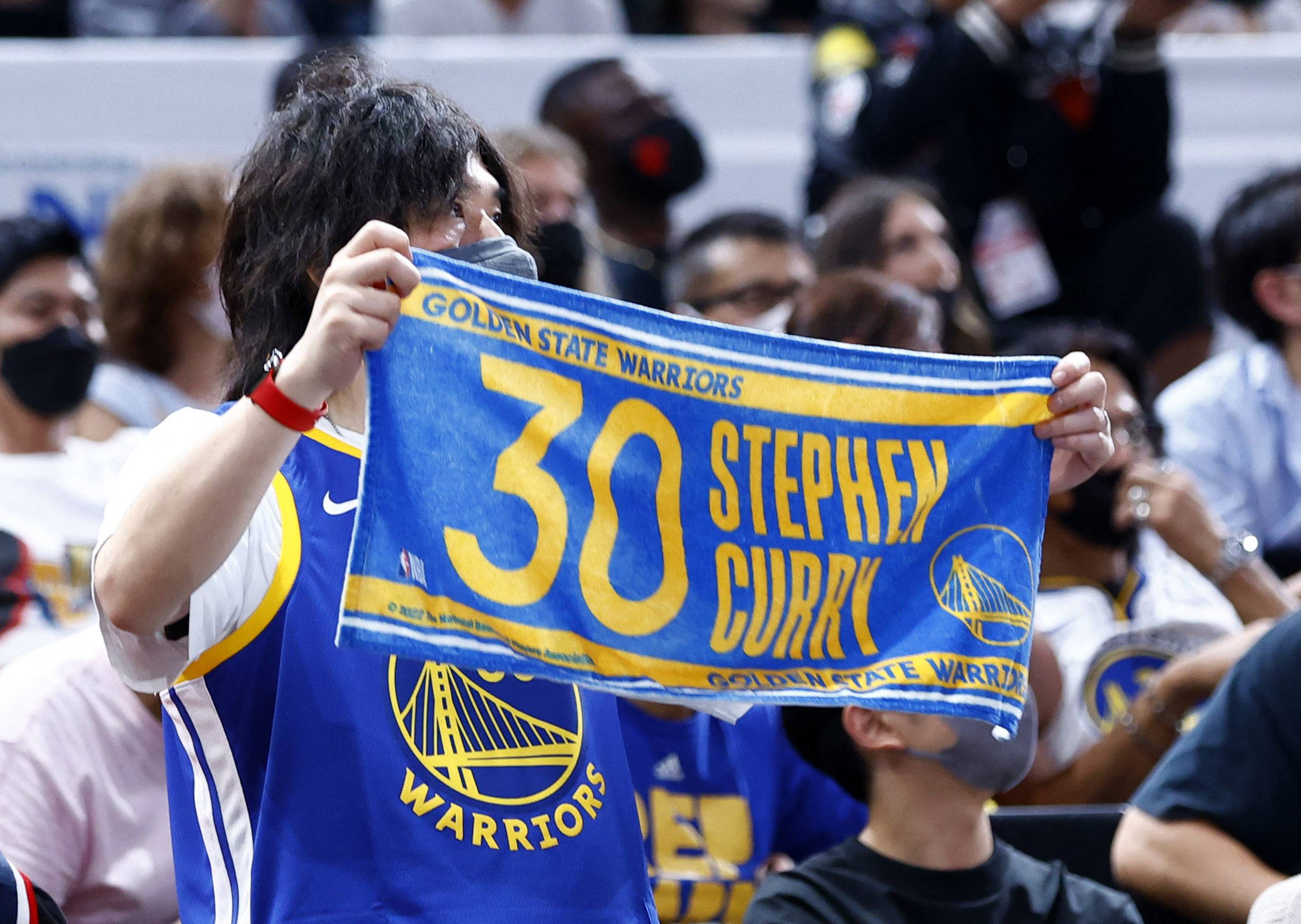 WARRIORS AND RAKUTEN ANNOUNCE PARTNERSHIP RENEWAL