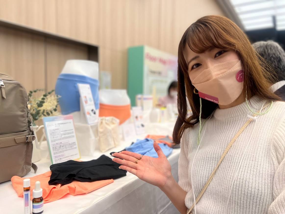 An exhibitor at a 'femtech' event last weekend shows period shorts that can fully absorb menstrual blood without the need for sanitary pads. The shorts are among the fastest-growing items in Japan's budding femtech market. | TOMOKO OTAKE