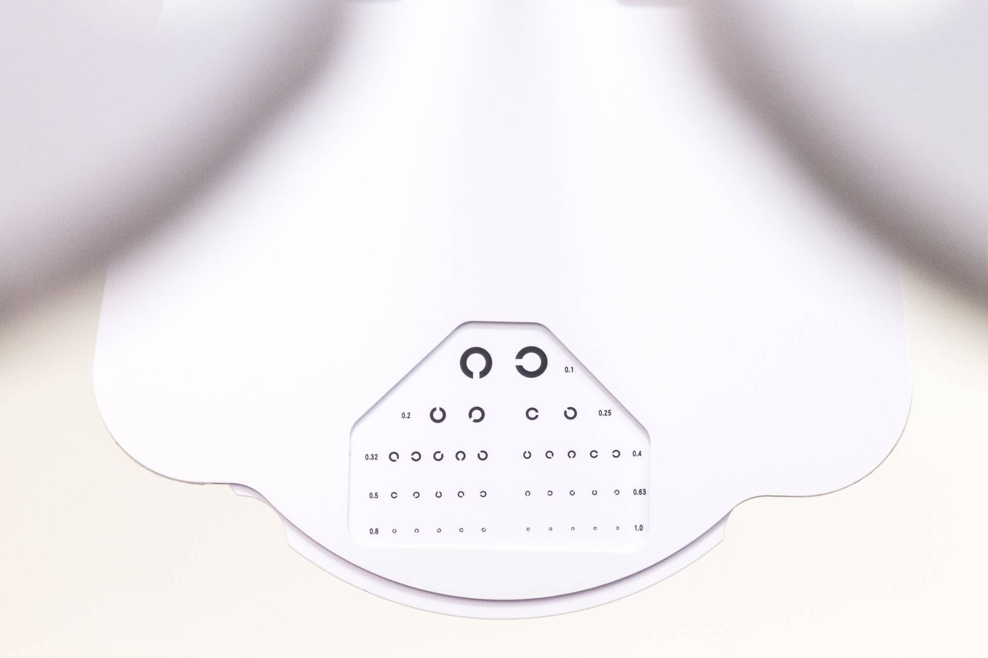 Japanese vision tests typically use the Landolt C chart, featuring rows of increasingly tiny, rotated 'C' shapes. | GETTY IMAGES