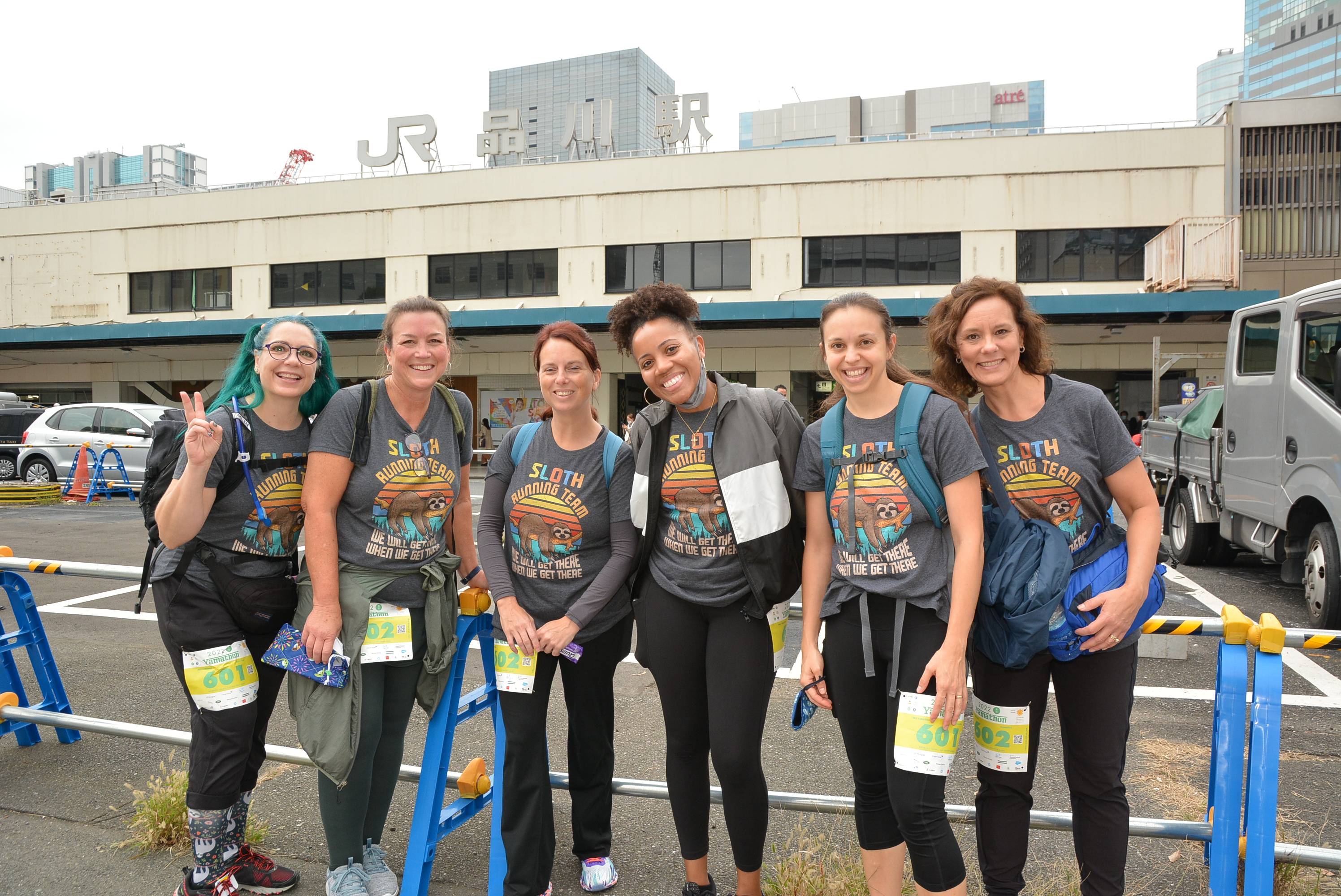 The six-person Sullivan Sisters team say they love the camaraderie Tokyo Yamathon provides. | MASAKI HASHIMOTO 