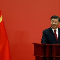 Xi meets the media following a twice-a-decade Communist Party congress at Beijing\'s Great Hall of the People on Oct. 23. | REUTERS