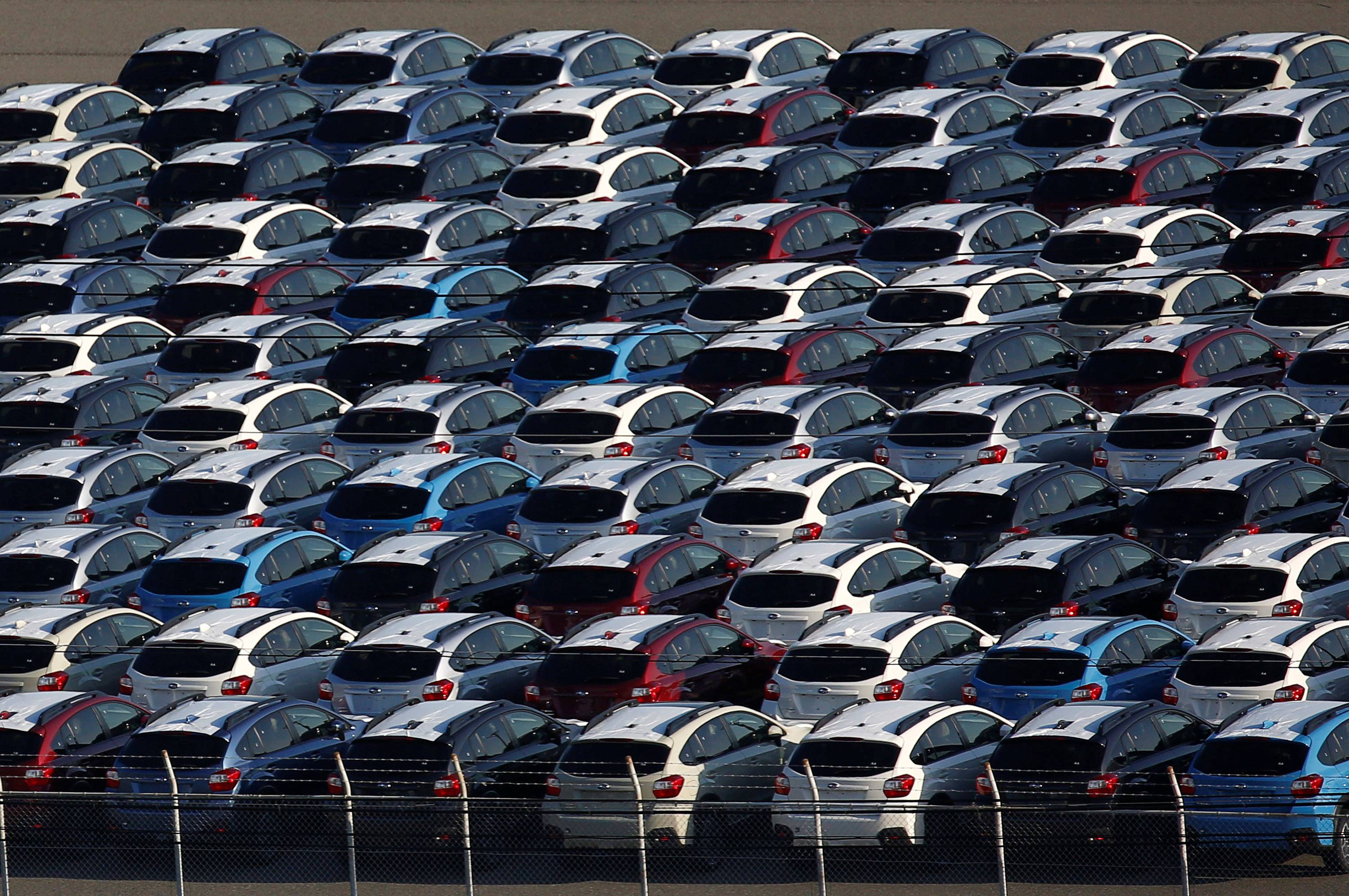 With carmakers needing to give up on gasoline-powered engines sooner or later, the auto industry is set to experience sweeping change. For some firms, the transition could be particularly tough — or even impossible. | REUTERS
