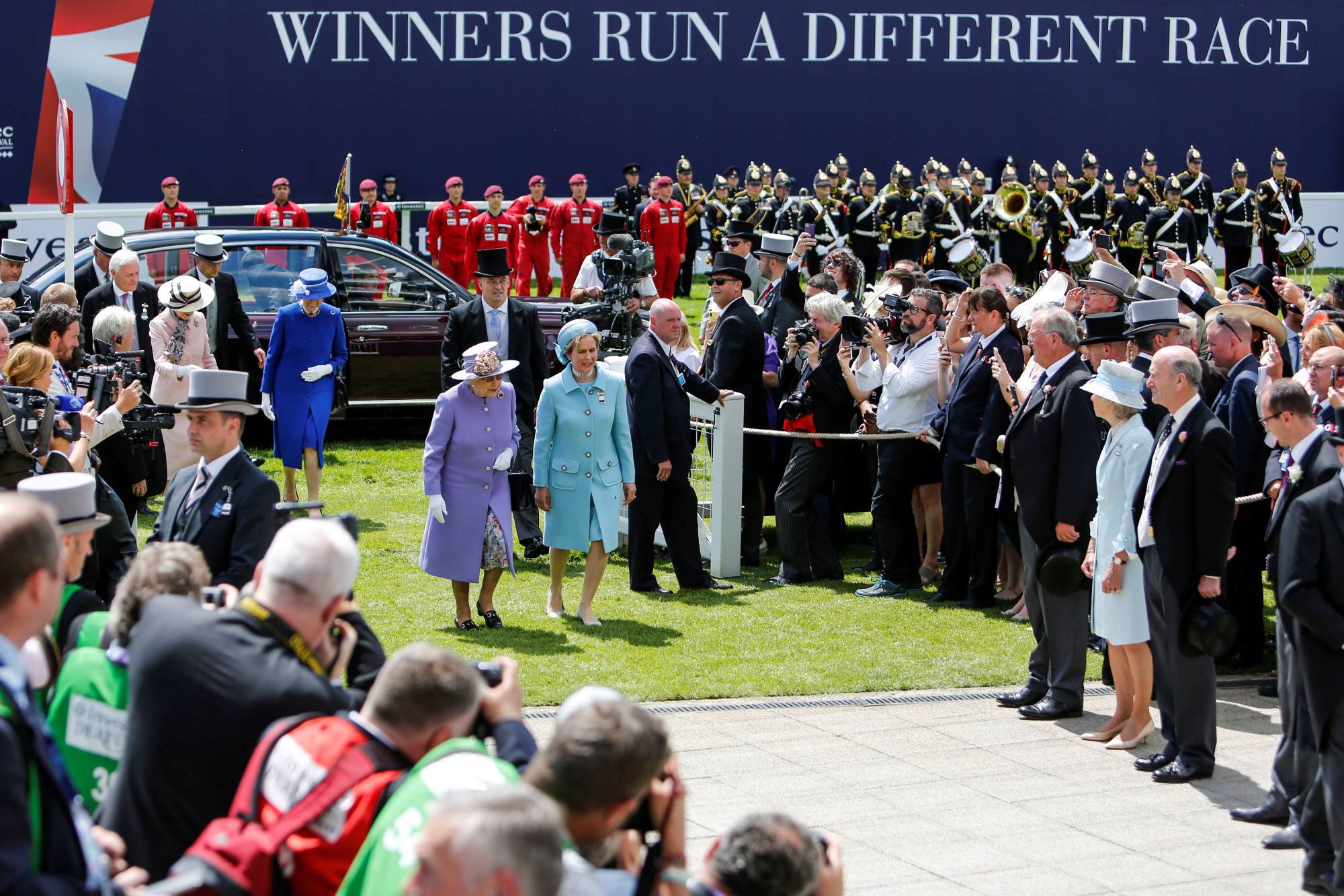 Queen Elizabeth II arrives at the racecourse at the Investec Derby Festival in Surrey, England, on June 2, 2018. | THE JOCKEY CLUB