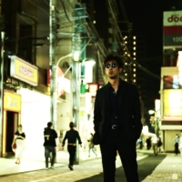 A private eye (Yukiya Kitamura) gets embroiled in a turf war between two gangs in Kotaro Ikawa’s “Old School.” | © 2022 ‘OLD SCHOOL’ FILM PARTNERS

