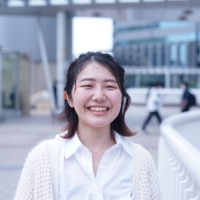 When not working, Momoko Nojo likes to read authors such as Maha Harada.   | HANAE TAKAHASHI