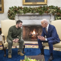 Zelenskyy and U.S. President Joe Biden meet in the Oval Office at the White House in Washington on Wednesday. | TOM BRENNER / THE NEW YORK TIMES