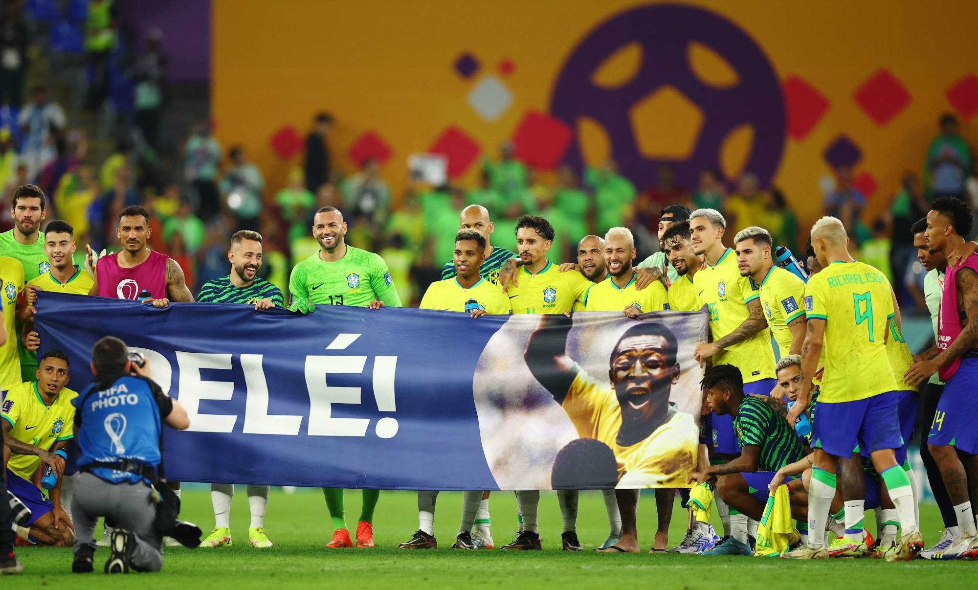 Pelé, Brazilian soccer star who won 3 World Cup matches, dies at