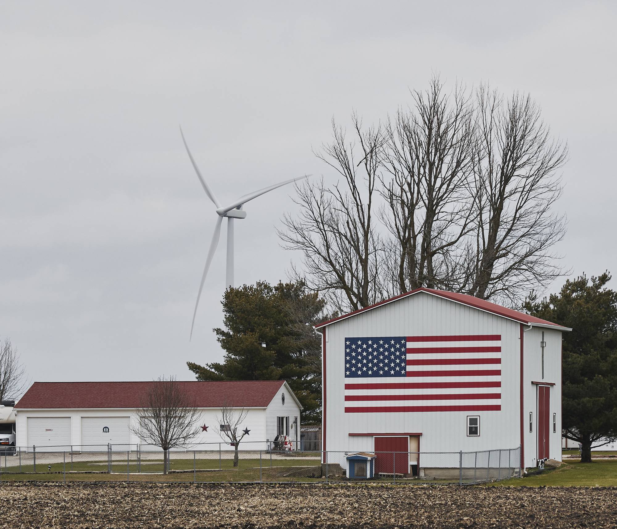 The Radford’s Run Wind Farm in Macon County, Illinois. In neighboring Piatt County, residents scheduled 19 nights of hearings this month to debate the merits and drawbacks of a similar project. | MUSTAFA HUSSAIN / THE NEW YORK TIMES